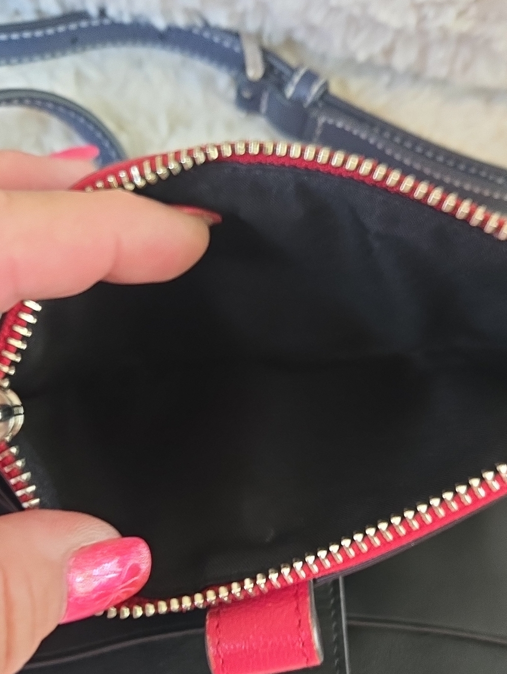 Rebecca Minkoff Red Crossbody Wallet - Picture 7 of 10